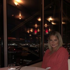 Meet your Posher, Caroline